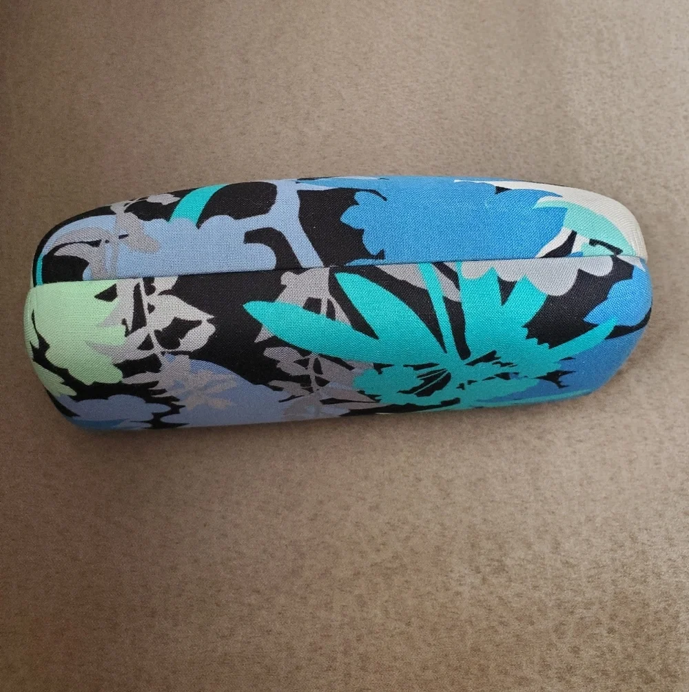 Vera Bradley Clamshell Readers Sunglass Eyeglass Case In Camofloral
